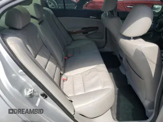 2011 Honda Accord EX-L z VIN 1HGCP3F8XBA018477, wystawiony jako Copart lot #58626995 z przebiegiem 74 108 mil mil oraz Szkoda całkowita • Salvage title. Historia ofert i sprzedaży dostępna na DreamBid. Obrazek 10.