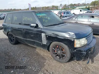 2007 Land Rover Range Rover SC z VIN SALMF13417A239283, wystawiony jako IAAI lot #41014442 z przebiegiem Nie podano mil oraz . Historia ofert i sprzedaży dostępna na DreamBid. Obrazek 1.