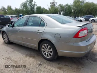 2008 Mercury Milan with VIN 3MEHM07Z28R647148, listed as a IAAI auction lot 42185156 with 102,521 mi miles and . Bid and sale history available at DreamBid. Image 3.