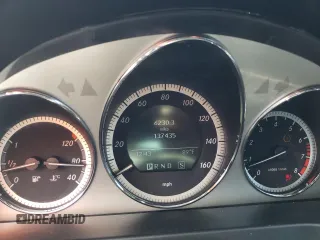 2009 Mercedes-Benz C 300 Sport z VIN WDDGF81X99R084146, wystawiony jako Copart lot #66393903 z przebiegiem 137 435 mil mil oraz Nie do naprawy • Non repairable. Historia ofert i sprzedaży dostępna na DreamBid. Obrazek 9.