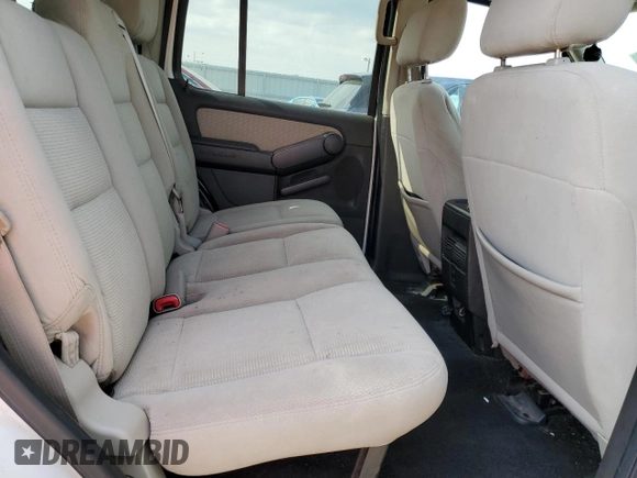 2008 Ford Explorer XLT z VIN 1FMEU73E28UA27744, wystawiony jako Copart lot #56165405 z przebiegiem 119 290 mil mil oraz Szkoda całkowita • Salvage title. Historia ofert i sprzedaży dostępna na DreamBid. Obrazek 11.
