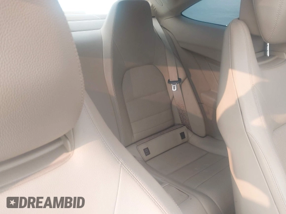 2014 Mercedes-Benz C 250 с VIN WDDGJ4HB5EG210168, выставлен на аукционе IAAI как лот 42379990 с пробегом 139 270 миль миль и . История ставок и продаж доступна на DreamBid. Изображение 8.