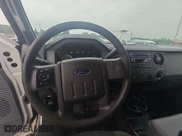 2011 Ford F-250 XL z VIN 1FT7X2B62BEC17045, wystawiony jako IAAI lot #42851395 z przebiegiem 73 355 mil mil oraz . Historia ofert i sprzedaży dostępna na DreamBid. Obrazek 25.