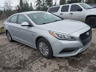 2017 Hyundai Sonata Hybrid SE with VIN KMHE24L17HA054537, listed as a IAAI auction lot 41746674 with 155,293 mi miles. Bid and sale history available at carsss.com. Image 1.
