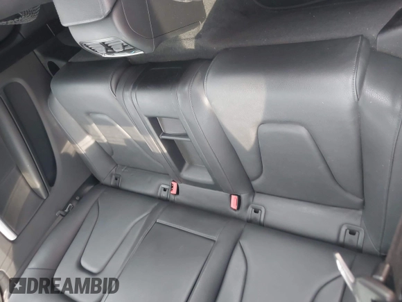 2012 Audi A5 Premium Plus z VIN WAULFAFR0CA014435, wystawiony jako IAAI lot #42289236 z przebiegiem 174 950 mil mil oraz . Historia ofert i sprzedaży dostępna na DreamBid. Obrazek 8.