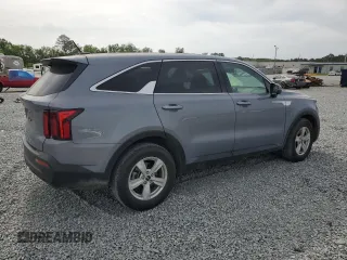 2022 Kia Sorento LX z VIN 5XYRG4LC0NG082538, wystawiony jako Copart lot #53809285 z przebiegiem 43 910 mil mil oraz Szkoda całkowita • Salvage title. Historia ofert i sprzedaży dostępna na DreamBid. Obrazek 3.