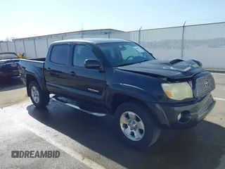 2006 Toyota Tacoma PreRunner z VIN 5TEJU62N76Z280593, wystawiony jako IAAI lot #42062932 z przebiegiem 221 733 mil mil oraz . Historia ofert i sprzedaży dostępna na DreamBid. Obrazek 1.