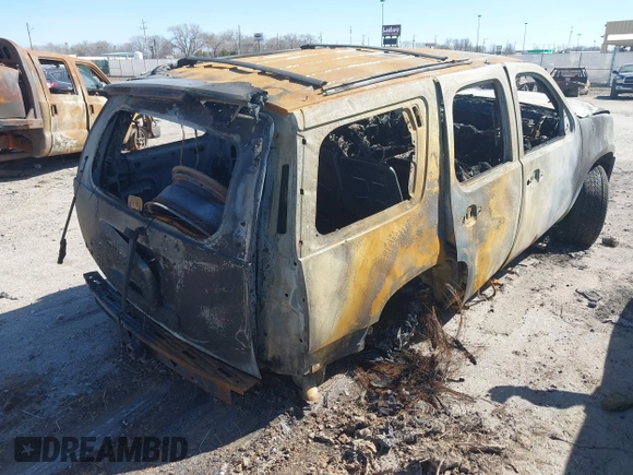 2008 Chevrolet Tahoe 3LT with VIN 1GNFK13088R241938, listed as a IAAI auction lot 41636648 with Not provided miles and . Bid and sale history available at DreamBid. Image 4.
