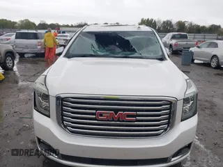 2018 GMC Yukon SLT with VIN 1GKS1BKC8JR392851, listed as a IAAI auction lot 40744741 with 117,028 mi miles. Bid and sale history available at carsss.com. Image 6.