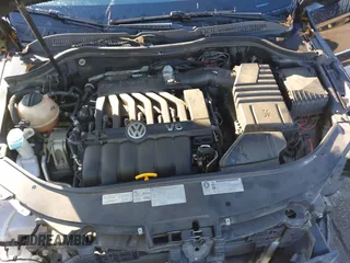 2013 Volkswagen CC VR6 Lux with VIN WVWHU7AN8DE509059, listed as a IAAI auction lot 41402695 with 123,518 mi miles. Bid and sale history available at carsss.com. Image 10.