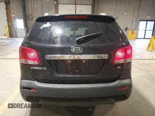 2013 Kia Sorento EX с VIN 5XYKU3A66DG386604, выставлен на аукционе Copart как лот 53357485 с пробегом 131 509 миль миль и Списание • Salvage title. История ставок и продаж доступна на DreamBid. Изображение 6.