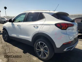 2021 Buick Encore GX Select z VIN KL4MMDS24MB142979, wystawiony jako Copart lot #61198875 z przebiegiem 22 200 mil mil oraz Szkoda całkowita • Salvage title. Historia ofert i sprzedaży dostępna na DreamBid. Obrazek 2.
