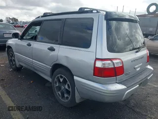 2002 Subaru Forester S w/Premium Pkg with VIN JF1SF65622H713337, listed as a IAAI auction lot 41506492 with 201,188 mi miles. Bid and sale history available at carsss.com. Image 3.