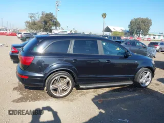 2015 Audi Q7 3.0L TDI Prestige with VIN WA1WMAFE2FD022262, listed as a IAAI auction lot 41969144 with 271,507 mi miles. Bid and sale history available at carsss.com. Image 13.