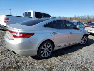 2012 Hyundai Azera with VIN KMHFH4JGXCA173752, listed as a Copart auction lot 83555664 with 177,711 mi miles and Clean Title. Bid and sale history available at carsss.com. Image 3.