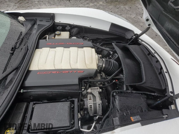 2015 Chevrolet Corvette 2LT with VIN 1G1YC2D78F5125250, listed as a Copart auction lot 46104575 with 39,704 mi miles and Salvage Title. Bid and sale history available at carsss.com. Image 13.