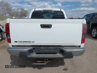 2007 Chevrolet Colorado LT w/1LT with VIN 1GCDT13E578217965, listed as a IAAI auction lot 42039892 with 155,941 mi miles. Bid and sale history available at carsss.com. Image 16.