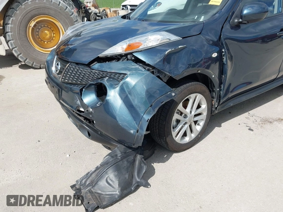 2013 Nissan Juke SL z VIN JN8AF5MVXDT216307, wystawiony jako IAAI lot #42206736 z przebiegiem 73 238 mil mil oraz . Historia ofert i sprzedaży dostępna na DreamBid. Obrazek 6.
