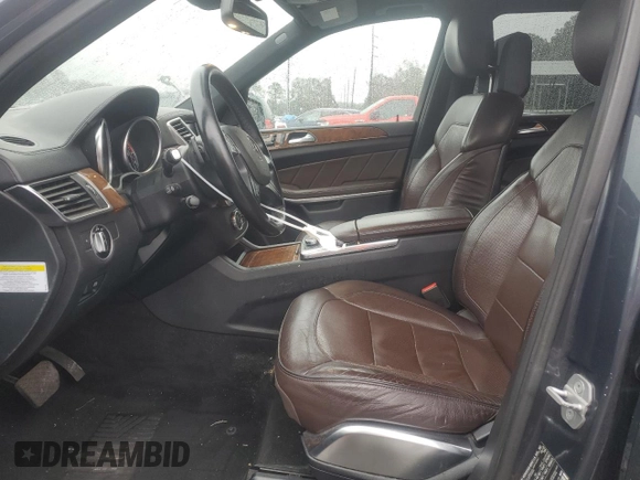 2013 Mercedes-Benz GL-Class GL 550 with VIN 4JGDF7DE4DA145293, listed as a Copart auction lot 48491435 with 254,040 mi miles and Clean Title. Bid and sale history available at carsss.com. Image 7.