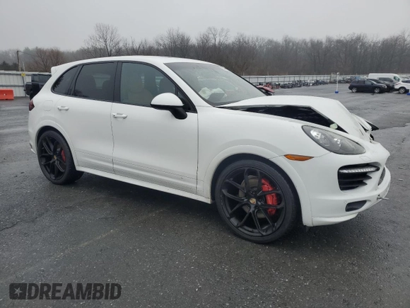 2014 Porsche Cayenne GTS z VIN WP1AD2A22ELA72164, wystawiony jako Copart lot #85441254 z przebiegiem 151 800 mil mil oraz Szkoda całkowita • Salvage title. Historia ofert i sprzedaży dostępna na DreamBid. Obrazek 4.