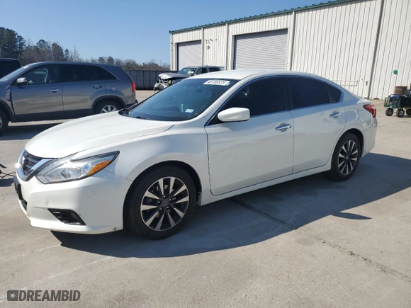 2017 Nissan Altima 2.5 S with VIN 1N4AL3AP0HC120745, listed as a Copart auction lot 48706525 with 171,473 mi miles and Salvage Title. Bid and sale history available at carsss.com. Image 1.