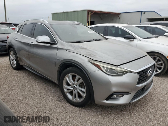 2017 Infiniti QX30 Premium with VIN SJKCH5CP1HA018988, listed as a Copart auction lot 82046314 with 86,506 mi miles and Clean Title. Bid and sale history available at DreamBid. Image 4.