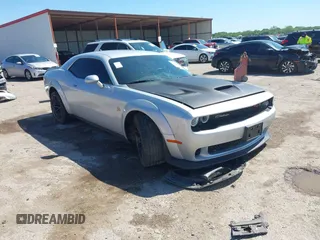 2019 Dodge Challenger R/T Scat Pack z VIN 2C3CDZFJ3KH625596, wystawiony jako IAAI lot #42081645 z przebiegiem 61 008 mil mil oraz . Historia ofert i sprzedaży dostępna na DreamBid. Obrazek 1.
