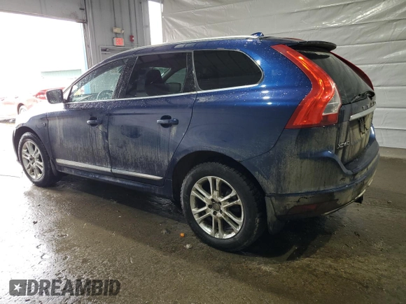 2015 Volvo XC60 T6 Platinum with VIN YV4902RV7F2716440, listed as a Copart auction lot 47587435 with 132,730 mi miles and Salvage Title. Bid and sale history available at carsss.com. Image 2.
