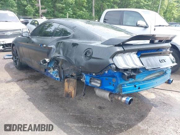 2017 Ford Mustang GT z VIN 1FA6P8CF7H5228635, wystawiony jako IAAI lot #42288165 z przebiegiem 95 846 mil mil oraz . Historia ofert i sprzedaży dostępna na DreamBid. Obrazek 3.