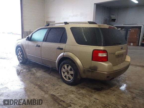 2005 Ford Freestyle SE with VIN 1FMZK04175GA18980, listed as a IAAI auction lot 41464974 with 165,137 mi miles. Bid and sale history available at carsss.com. Image 3.