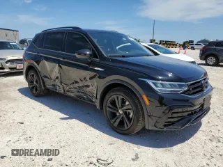 2024 Volkswagen Tiguan SE R-Line Black with VIN 3VVCB7AX0RM224988, listed as a Copart auction lot 56333575 with 1,158 mi miles and Salvage title. Bid and sale history available at DreamBid. Image 4.