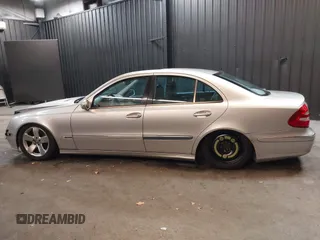 2003 Mercedes-Benz E 500 with VIN WDBUF70J03A101277, listed as a IAAI auction lot 40872555 with 330,553 mi miles and . Bid and sale history available at DreamBid. Image 15.
