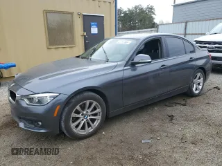 2018 BMW 3 Series 320i with VIN WBA8E1G51JNU90347, listed as a Copart auction lot 48658775 with 126,321 mi miles and Clean Title. Bid and sale history available at carsss.com. Image 1.