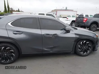 2020 Lexus UX 200 with VIN JTHX3JBH7L2026603, listed as a IAAI auction lot 42408604 with 72,229 mi miles and . Bid and sale history available at DreamBid. Image 13.