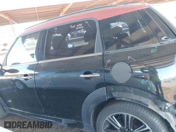 2014 MINI Countryman S with VIN WMWZC5C57EWP39919, listed as a IAAI auction lot 41613909 with 139,138 mi miles and . Bid and sale history available at DreamBid. Image 15.