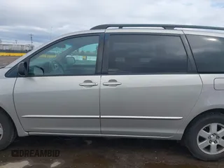 2005 Toyota Sienna CE with VIN 5TDZA23C55S264700, listed as a IAAI auction lot 41878179 with 293,934 mi miles. Bid and sale history available at carsss.com. Image 14.