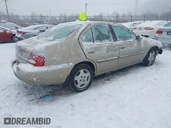 2000 Nissan Altima XE with VIN 1N4DL01D8YC228158, listed as a IAAI auction lot 41339135 with 60,494 mi miles and . Bid and sale history available at DreamBid. Image 4.