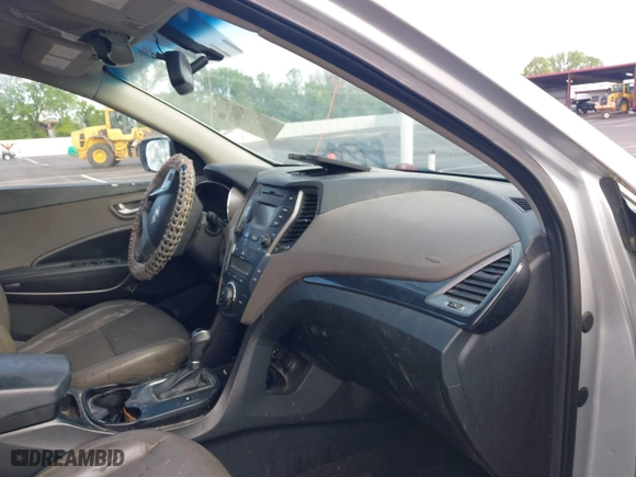 2013 Hyundai Santa Fe Sport with VIN 5XYZUDLB1DG051507, listed as a IAAI auction lot 42068612 with 253,473 mi miles. Bid and sale history available at carsss.com. Image 5.