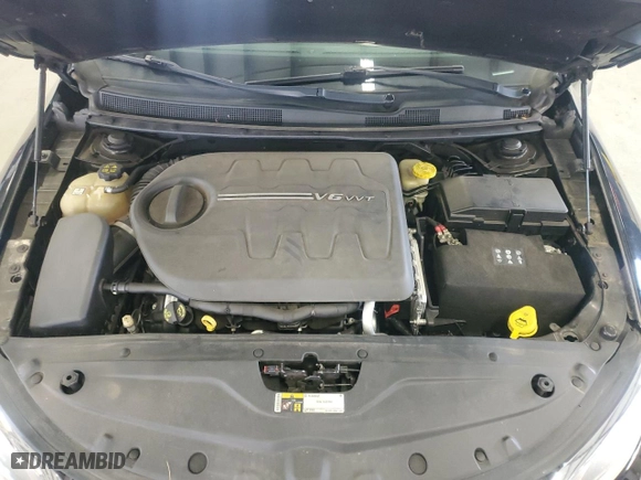 2015 Chrysler 200 C with VIN 1C3CCCCG8FN524625, listed as a Copart auction lot 51916505 with 121,427 mi miles and Clean Title. Bid and sale history available at carsss.com. Image 11.