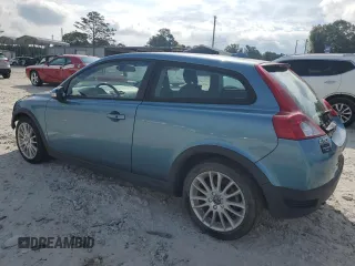 2009 Volvo C30 z VIN YV1MK672692139065, wystawiony jako Copart lot #72399224 z przebiegiem 113 452 mil mil oraz Szkody całkowita. Historia ofert i sprzedaży dostępna na DreamBid. Obrazek 2.