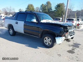 2005 Chevrolet Avalanche Z71 with VIN 3GNEK12ZX5G210052, listed as a IAAI auction lot 41327694 with 145,716 mi miles. Bid and sale history available at carsss.com. Image 1.
