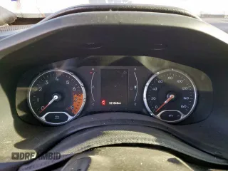 2018 Jeep Renegade Sport with VIN ZACCJAAB6JPG93183, listed as a Copart auction lot 49879165 with 161,848 mi miles and Salvage Title. Bid and sale history available at DreamBid. Image 9.