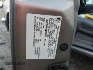 1999 GMC Suburban z VIN 3GKEC16R4XG536985, wystawiony jako Copart lot #73421824 z przebiegiem 181 327 mil mil oraz Tytuł czysty. Historia ofert i sprzedaży dostępna na DreamBid. Obrazek 12.