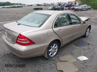 2003 Mercedes-Benz C 320 with VIN WDBRF64J03F298111, listed as a IAAI auction lot 42112965 with 198,974 mi miles and . Bid and sale history available at DreamBid. Image 4.