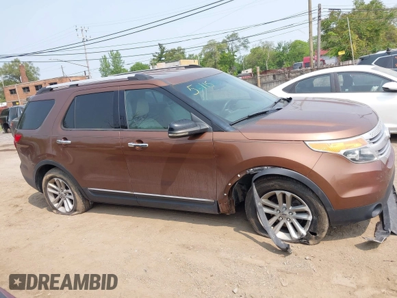 2011 Ford Explorer XLT with VIN 1FMHK7D83BGA31531, listed as a IAAI auction lot 42412686 with 236,673 mi miles and . Bid and sale history available at DreamBid. Image 13.