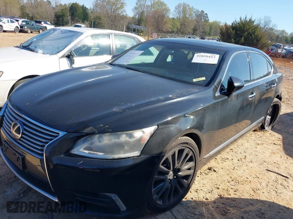 2013 Lexus LS 460 L с VIN JTHGL5EFXD5049858, выставлен на аукционе IAAI как лот 41859412 с пробегом 112 376 миль миль и . История ставок и продаж доступна на DreamBid. Изображение 20.