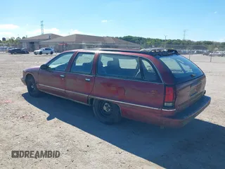 1995 Chevrolet Caprice with VIN 1G1BL82P5SR173805, listed as a IAAI auction lot 41678348 with 147,753 mi miles and . Bid and sale history available at DreamBid. Image 3.