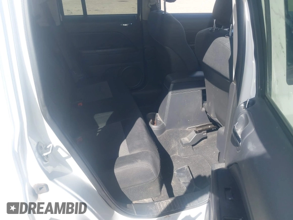 2012 Jeep Patriot Sport with VIN 1C4NJRBBXCD576424, listed as a IAAI auction lot 41823663 with 194,765 mi miles and . Bid and sale history available at carsss.com. Image 8.