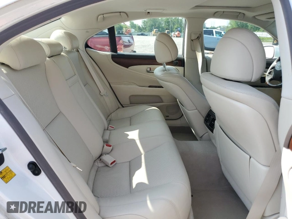 2010 Lexus LS 460 z VIN JTHBL5EF0A5097424, wystawiony jako Copart lot #59780325 z przebiegiem Nie podano mil oraz Szkoda całkowita • Salvage title. Historia ofert i sprzedaży dostępna na DreamBid. Obrazek 10.