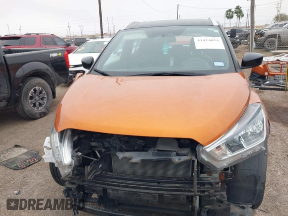 2019 Nissan Kicks SR with VIN 3N1CP5CU7KL556416, listed as a IAAI auction lot 41414054 with 53,250 mi miles. Bid and sale history available at carsss.com. Image 13.